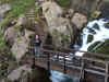 Thomas am Wasserfall auf der Brcke